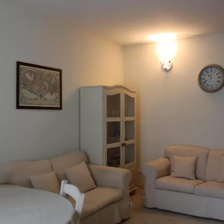 Casa Vacanza Dei Re-by Goccia Di Lago Moniga del Garda