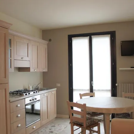 Casa Vacanza Dei Re-by Goccia Di Lago Apartment *